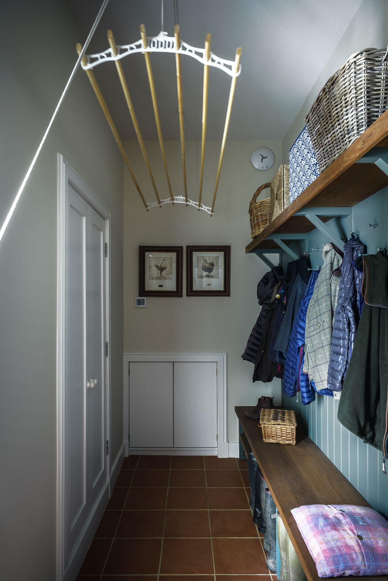 Small boot room ideas 15 tiny and narrow boot room designs Homes