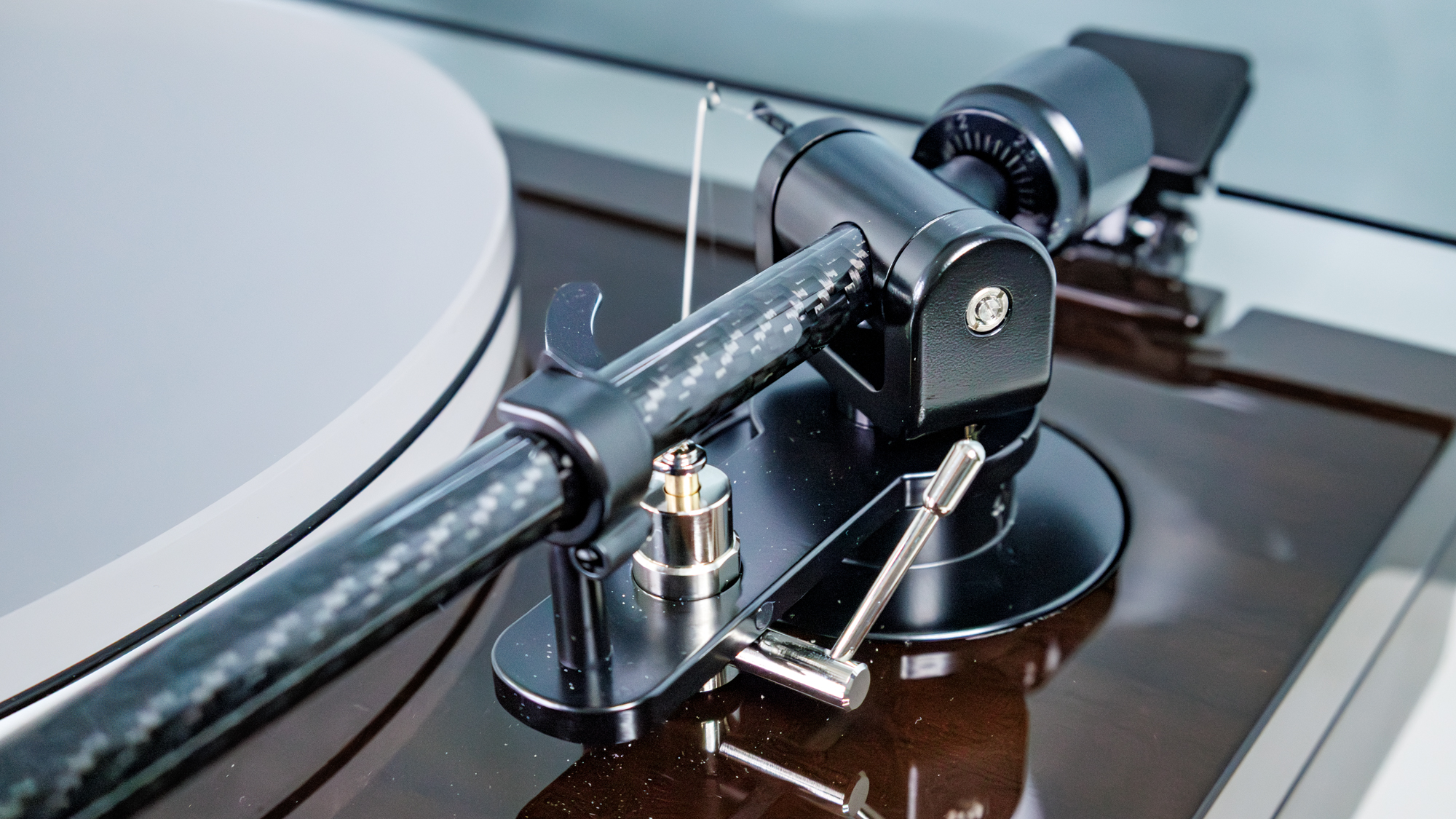 Fluance RT87 turntable on a white table