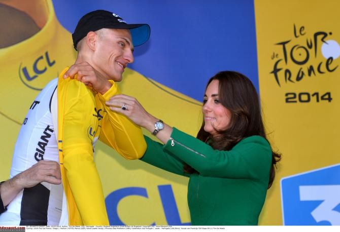 The Duchess of Cambridge presented the yellow jersey