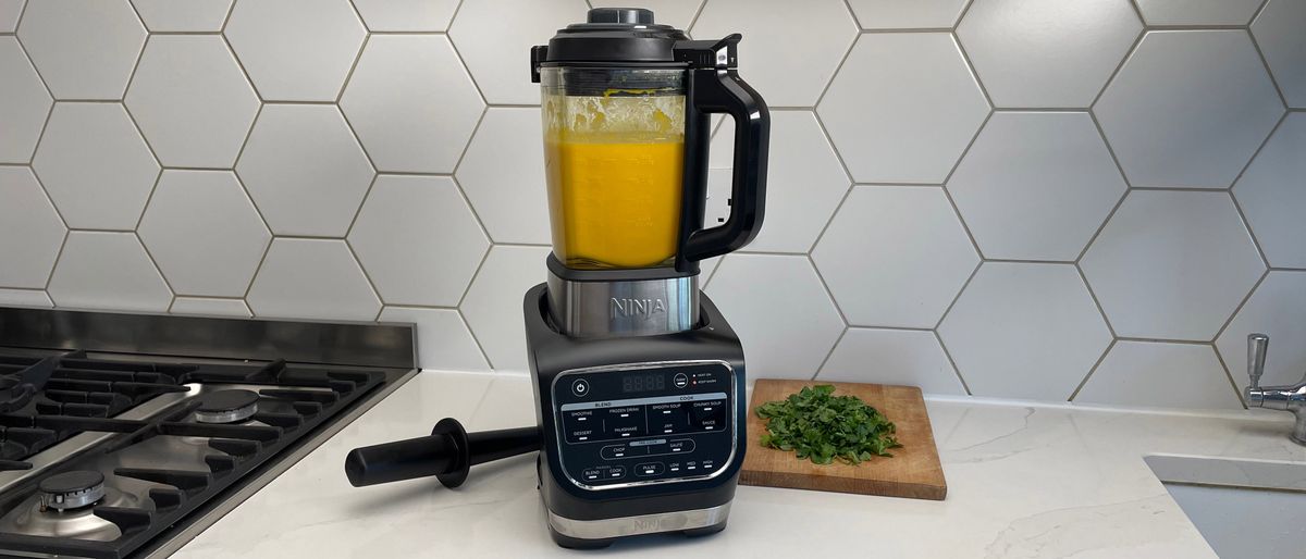 This Ninja Foodi Blender Is The Most Powerful Smoothie Maker We've Ever  Seen