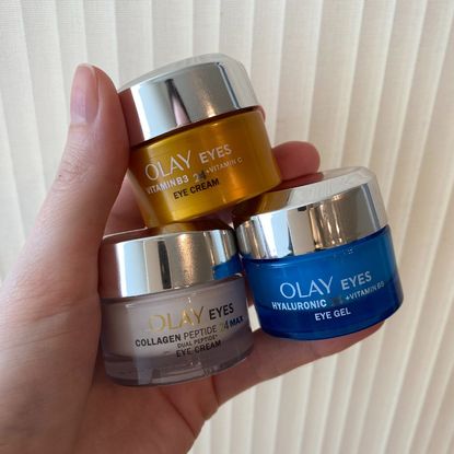 Beauty Writer, Grace Lindsay, testing Olay eye cream