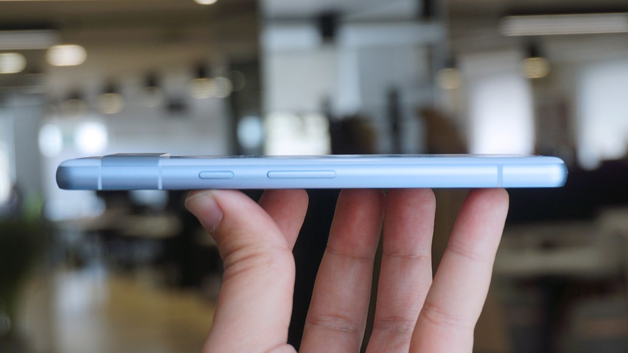 Google Pixel 7a review side straight handheld