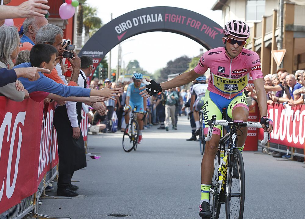 Giro d'Italia race leader Alberto Contador (Tinkoff-Saxo) makes his way to the stage 19 start