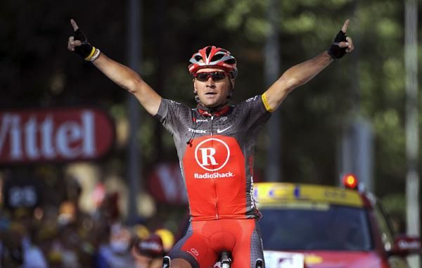 Sergio Paulinho (RadioShack) wins stage 10 on Bastille Day.