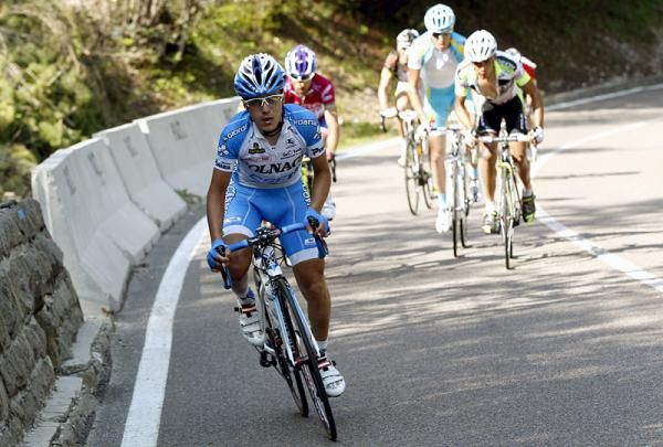 Domenico Pozzovivo (Colnago - CSF Inox) goes on the offensive on the Fai della Paganella.