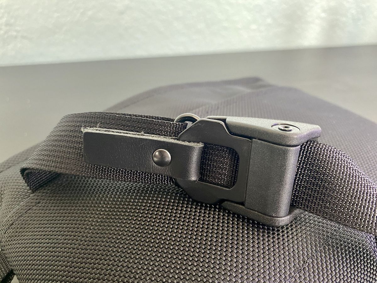 Waterfield Designs Marquis Crossbody Pouch Cam Lock Close