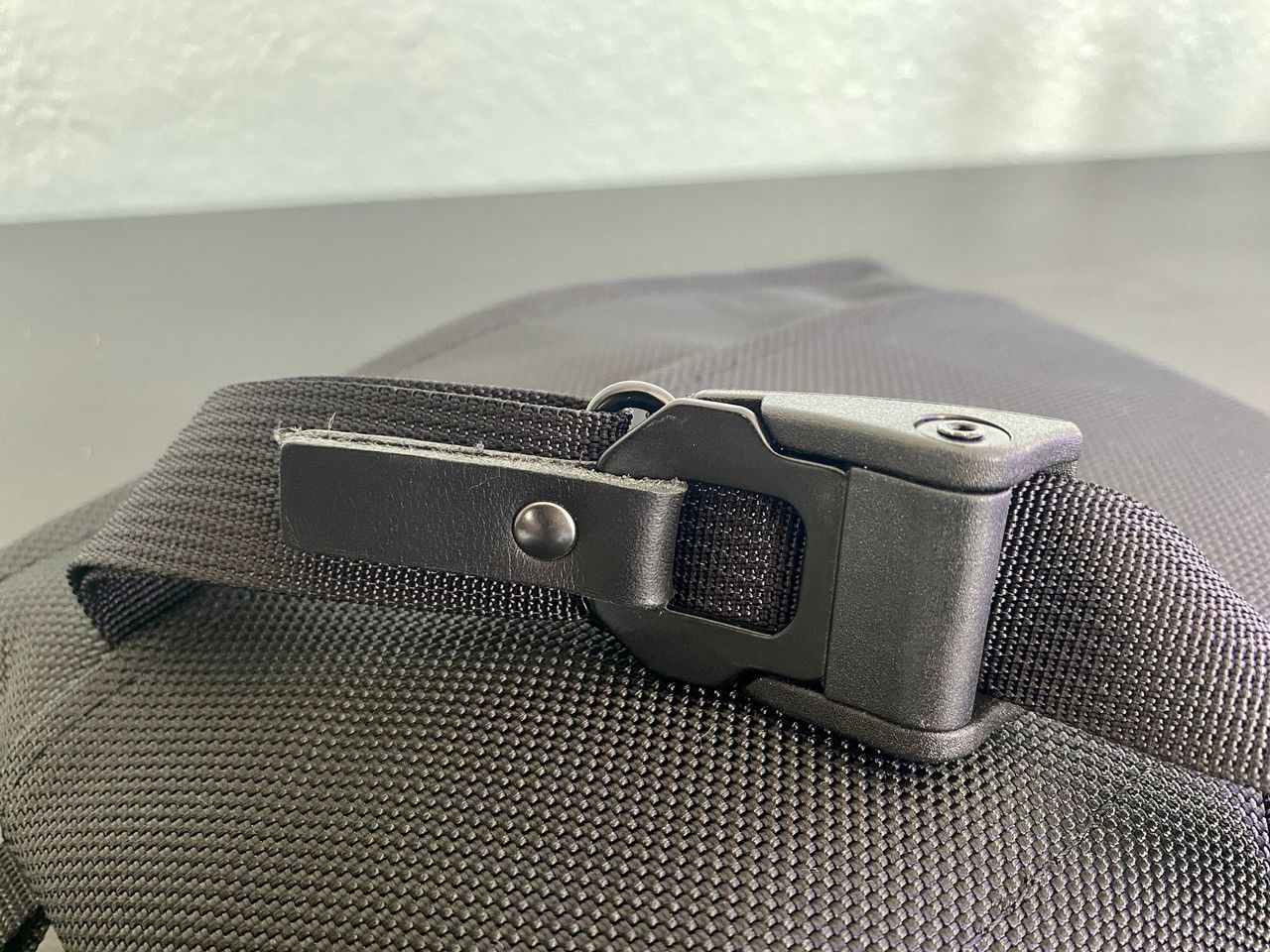 Waterfield Designs Marquis Crossbody Pouch Cam Lock Close