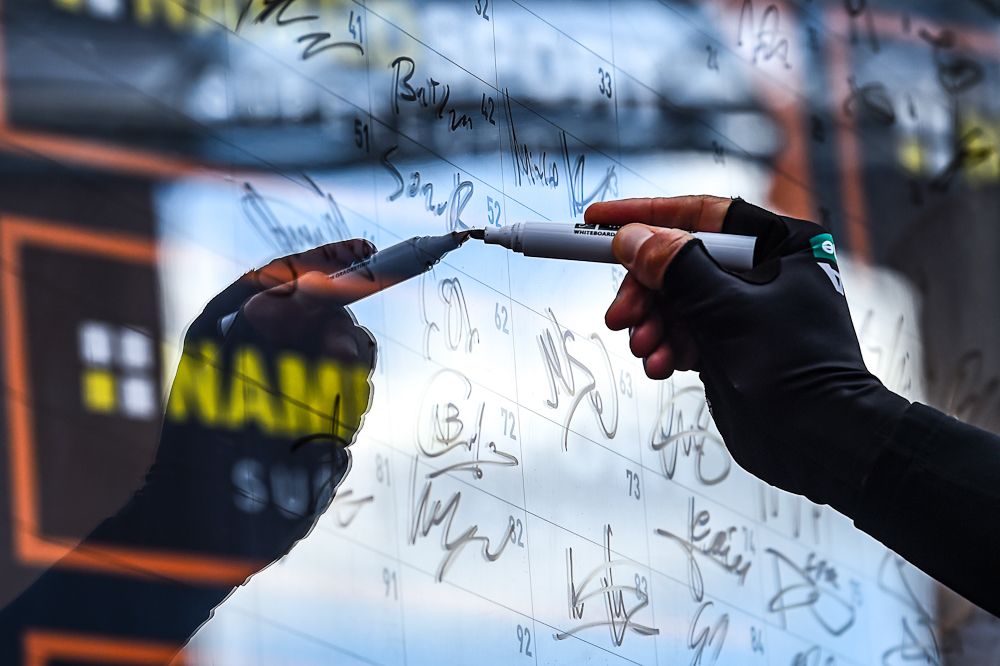 Sign in for stage 6 at Tirreno-Adriatico