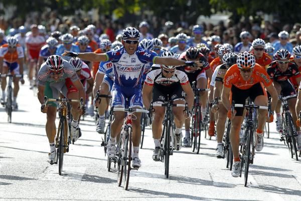 Robbie McEwen (Katusha) gets back to his winning ways on the first stage of Challenge Mallorca