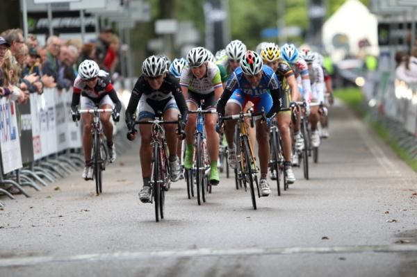 Lisa Brennauer (Hitec Products) leads the bunch sprint, two minutes behind the break