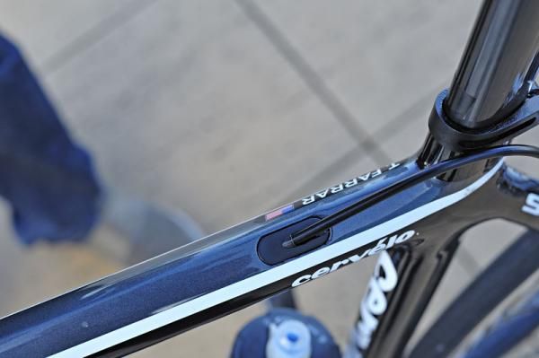 The removable rear stop makes it easier to feed the rear brake cable through the top tube.