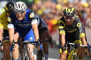 Marcek Kittel (Etixx-QuickStep) wins the photo-finish sprint ahead of Bryan Coquard (Direct Energie)