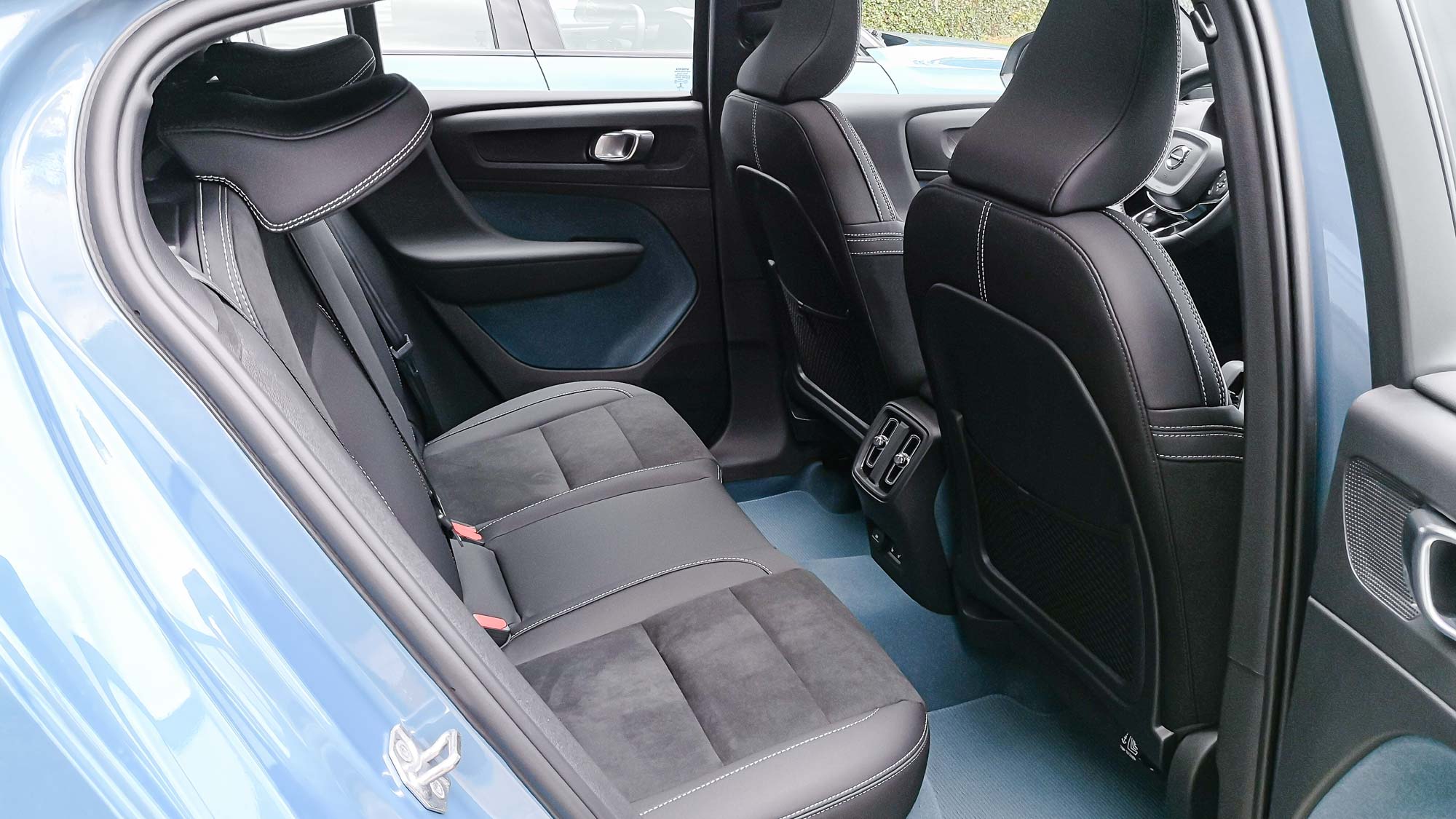 Volvo C40 Recharge back seat interior