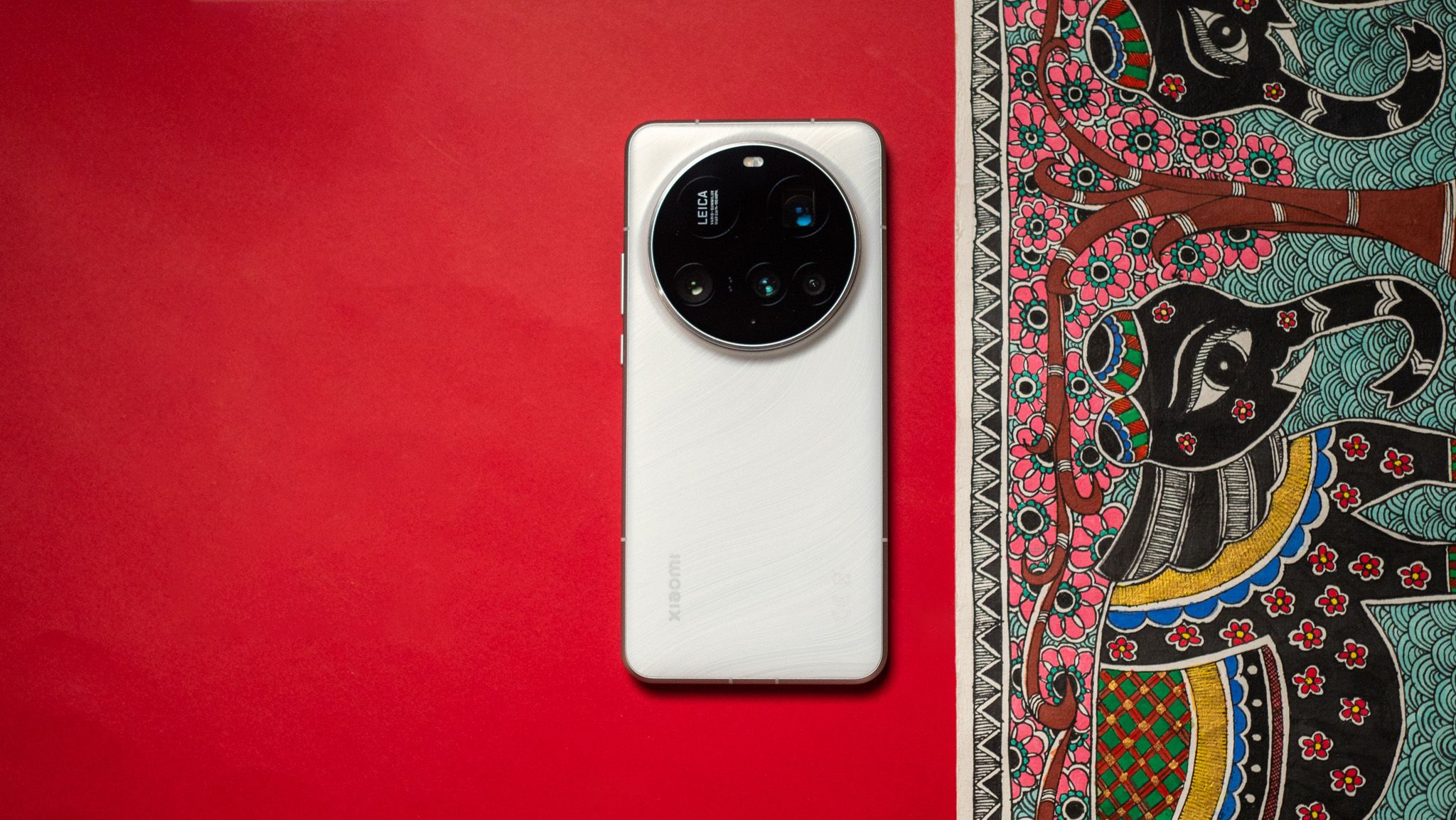 Debut rumors paint a merry Xiaomi 17 Ultra launch, and a steep price tag