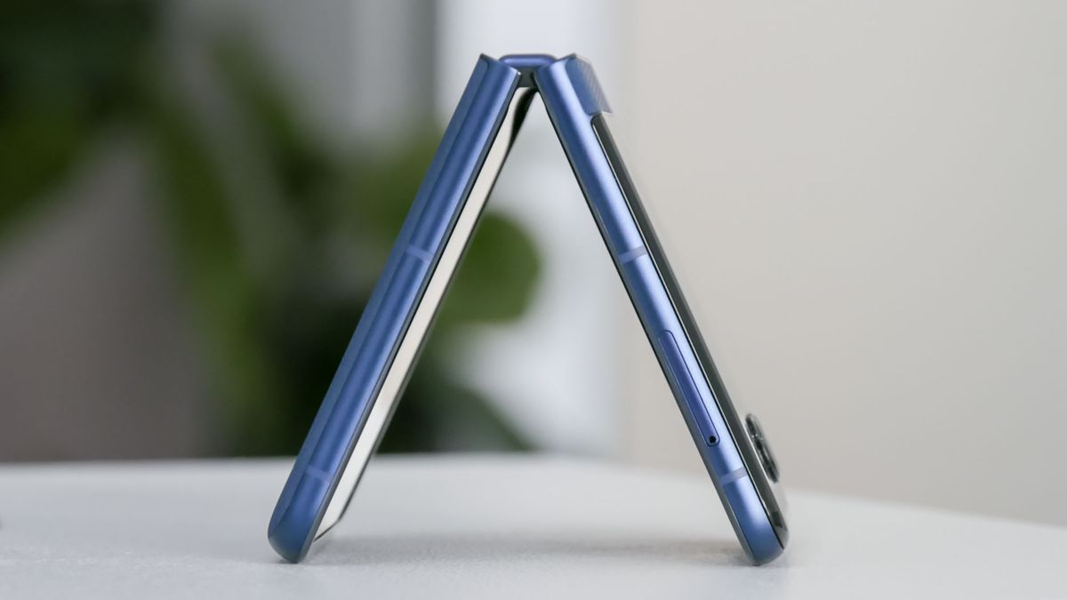 Motorola Razr 2025 hands-on.