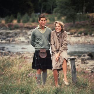 19th August 1981: Charles, Prince of Wales, and Diana, Princess of Wales, (1961 - 1997) in the grounds of Balmoral Castle, Scotland whilst on their honeymoon. (Photo by Central Press/Getty Images)
