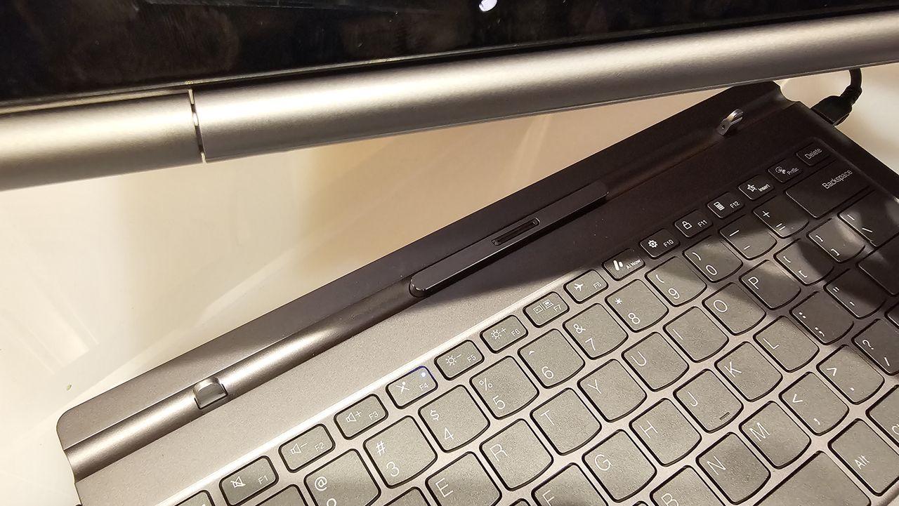 Lenovo ThinkBook Plus Gen 5 Hybrid