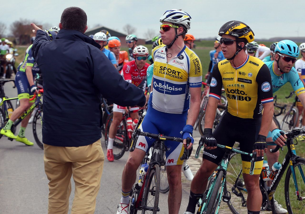 Riders are informed of their disqualification from the Scheldeprijs