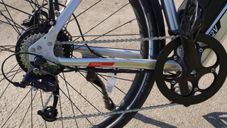 The Juiced CrossCurrent X features a 1x9 drivetrain setup with a cassette in the back.