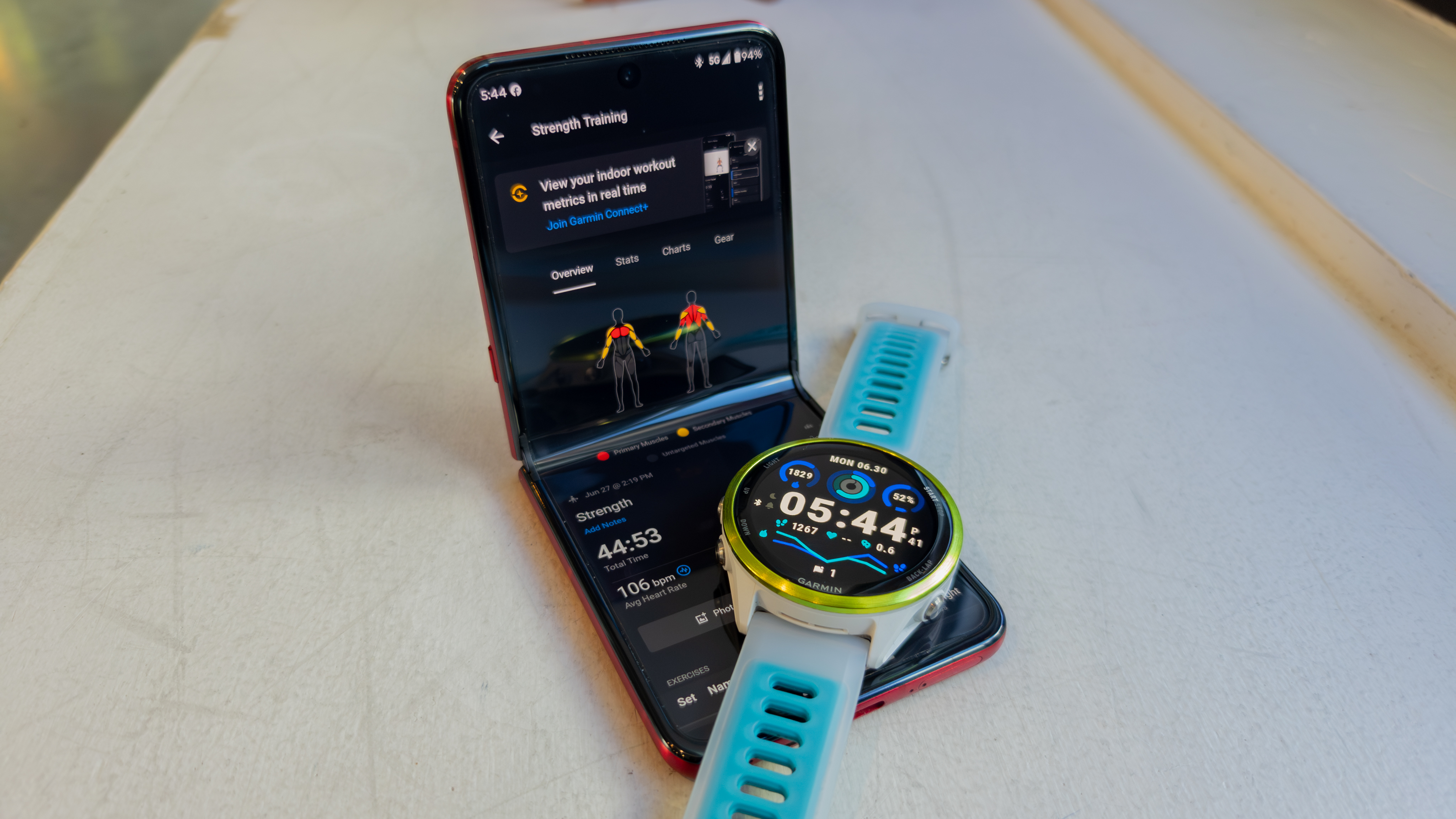 The Garmin Forerunner 570 with the Razr Ultra 2025 and the Garmin Connect app