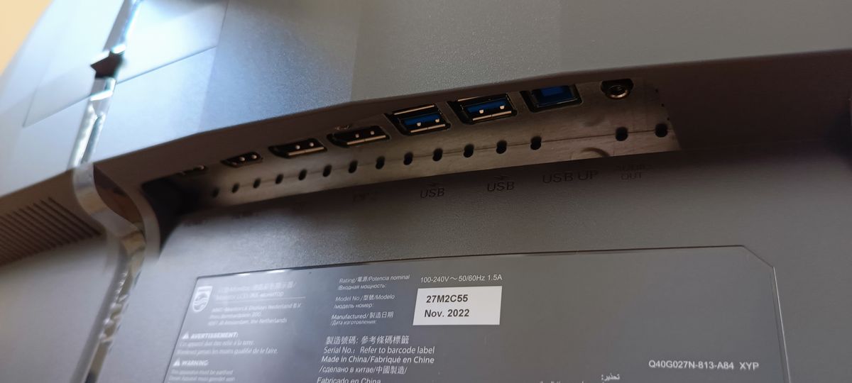 Philips Evnia 27 Zoll QHD Curved Gaming Monitor - 240Hz, 1ms, HDR400