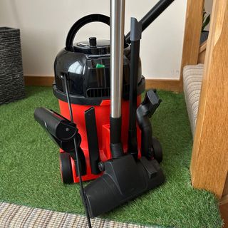 Henry XL Plus vacuum cleaner testing and review process