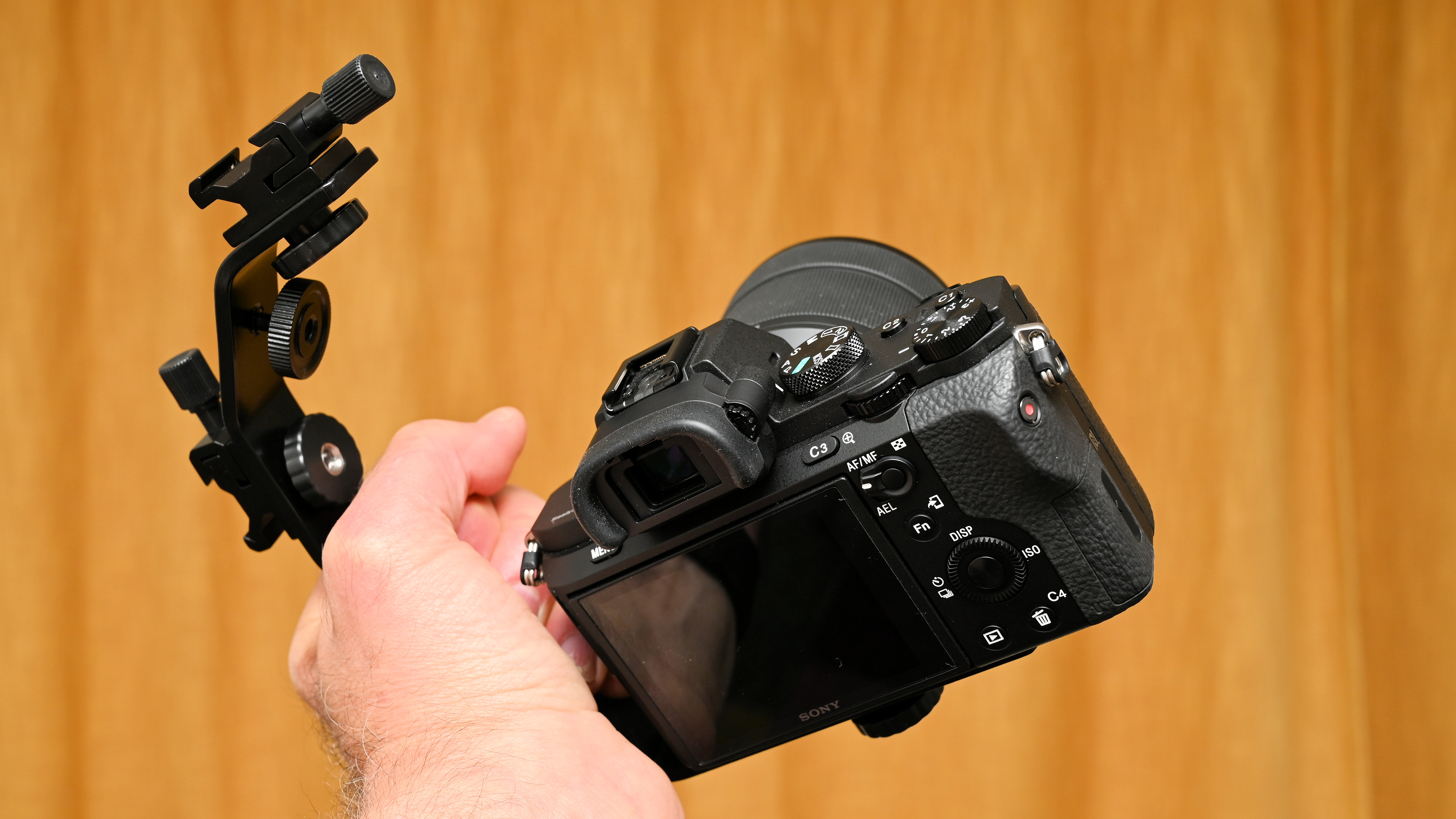 ChromLives Camera L Bracket Mount Video Grip