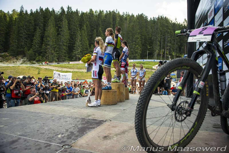 Podium: Jolanda Neff, Lea Davison, Gunn-Rita Dahle Flesjaa, Catharine Pendrel, Irina Kalentyeva
