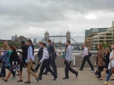 commuting-london-walking L