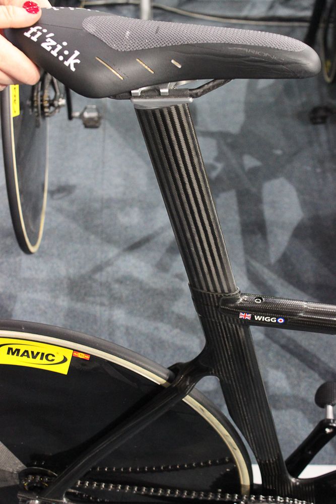 Wiggins' Fizik Arione saddle.