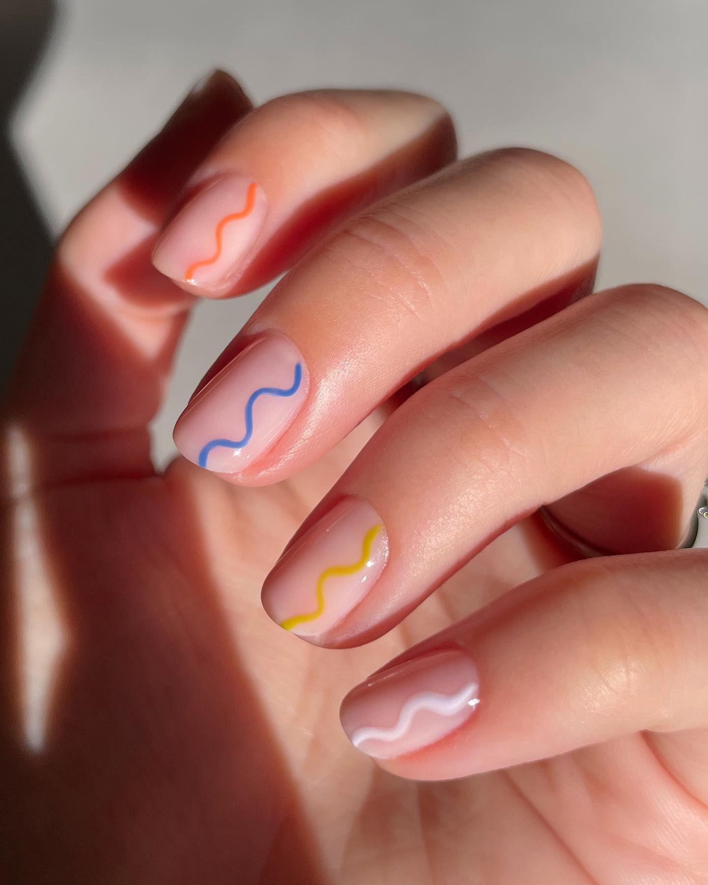 minimalistic nail art