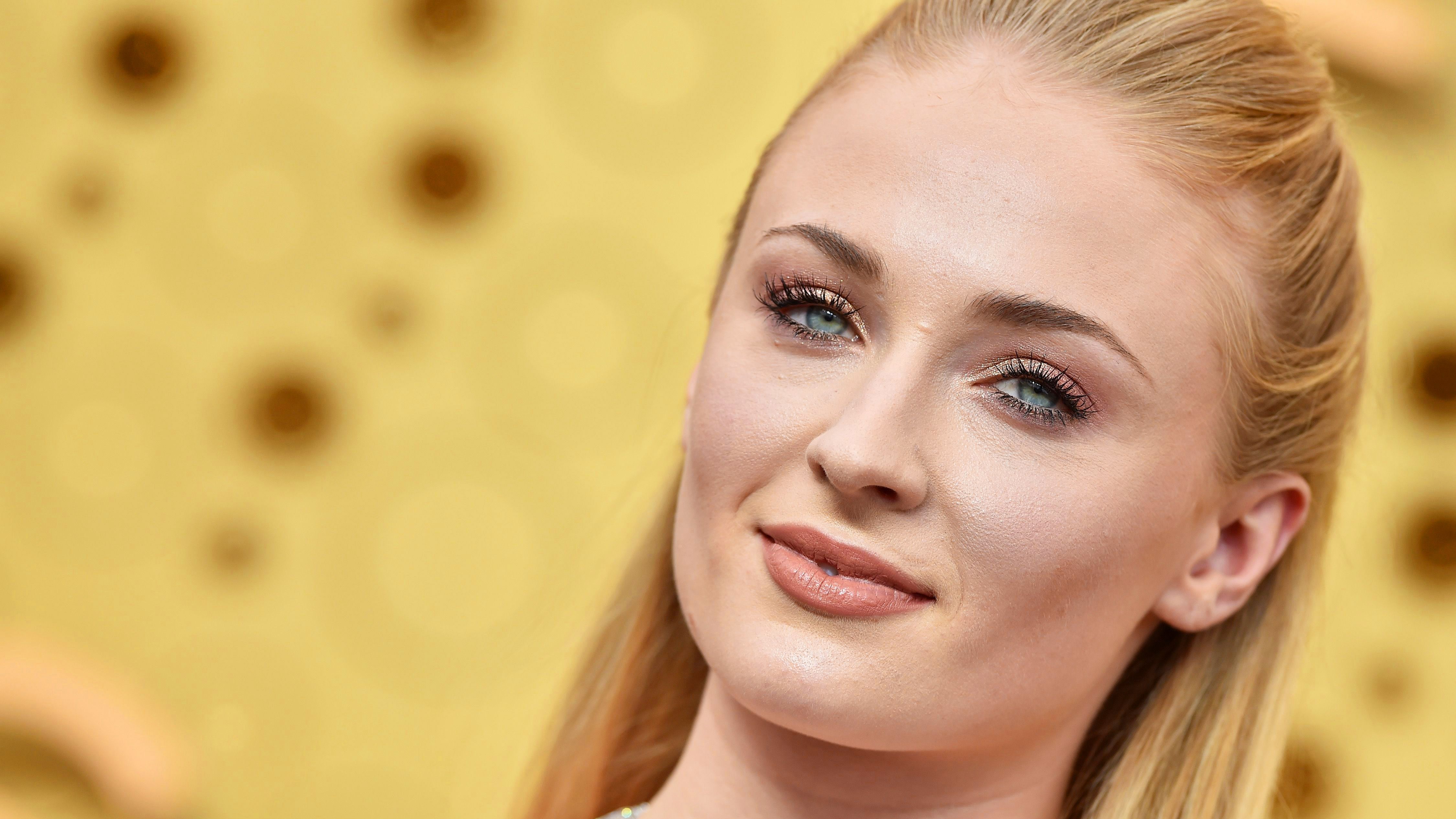 sophie turner