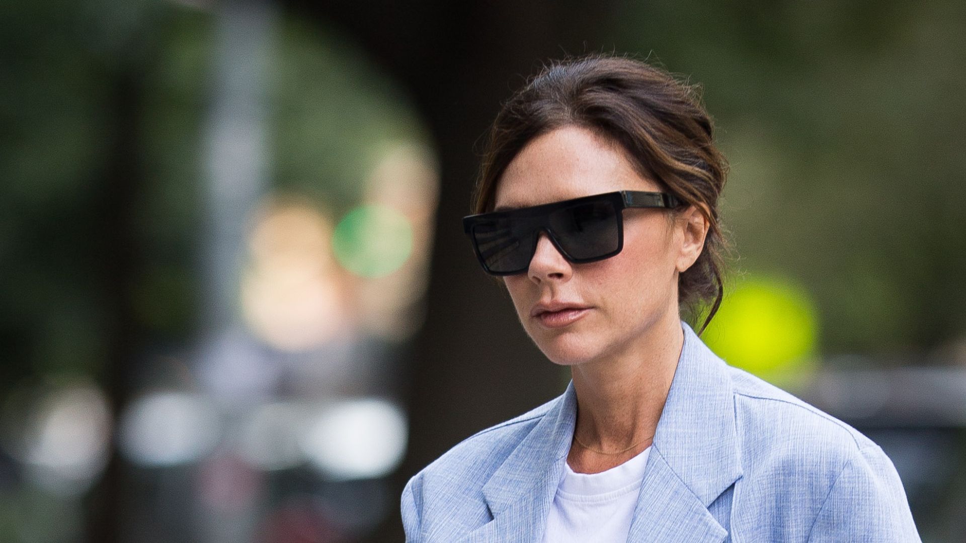 headshot of victoria beckham