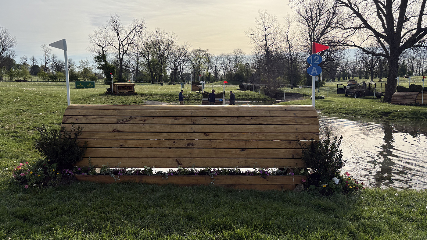 Fence12a