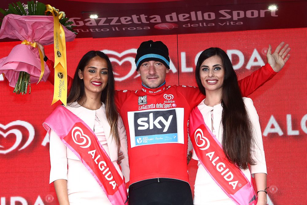 Elia Viviani in the sprint jersey.