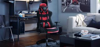 Gaming Chair from XT Racing in a home office/man cave with desk and computer