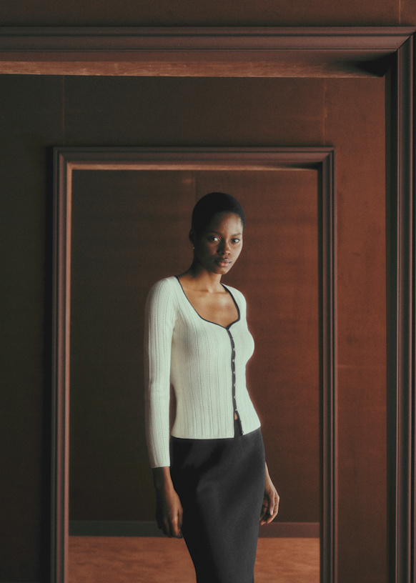 Alby Cardigan - Ecru / Black - Viscose Ecovero™ Lenzing™ - Sézane