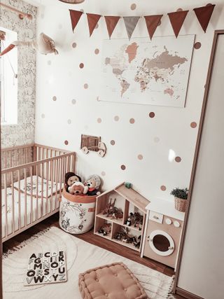 Gender neutral nursery with wall stickers