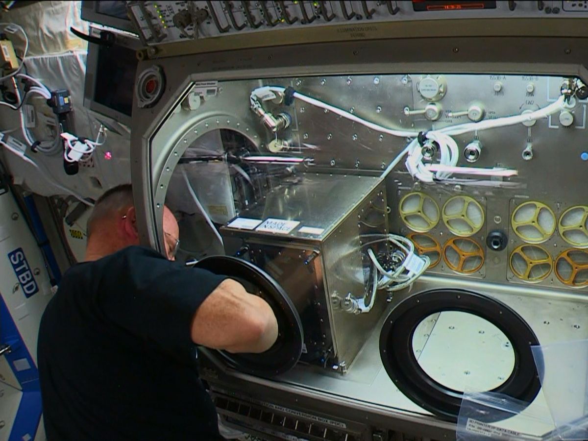 World's First Zero-Gravity 3D Printer Installed on Space Station | Space