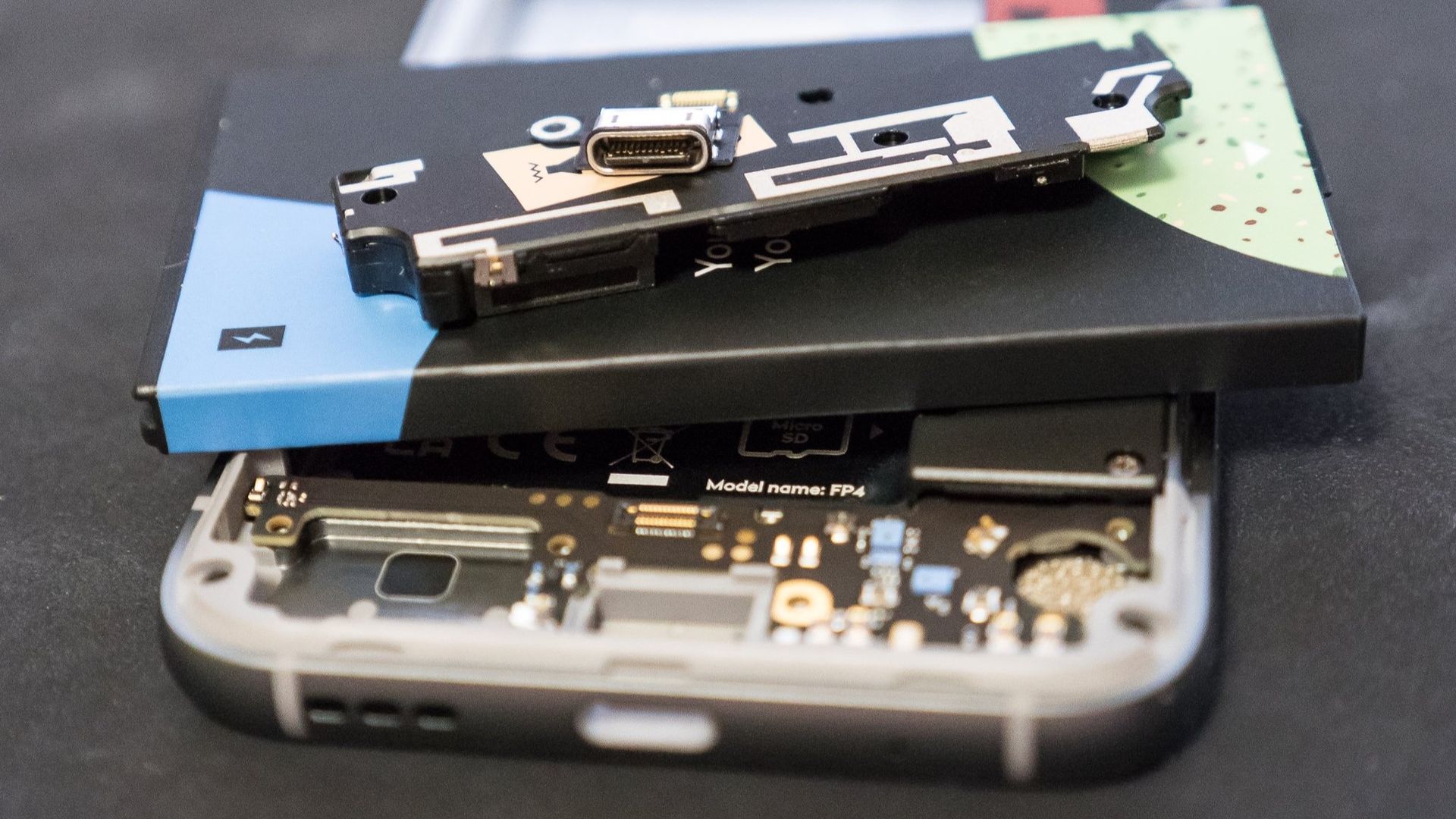 A modular phone isn't what you think, but it's still pretty cool
