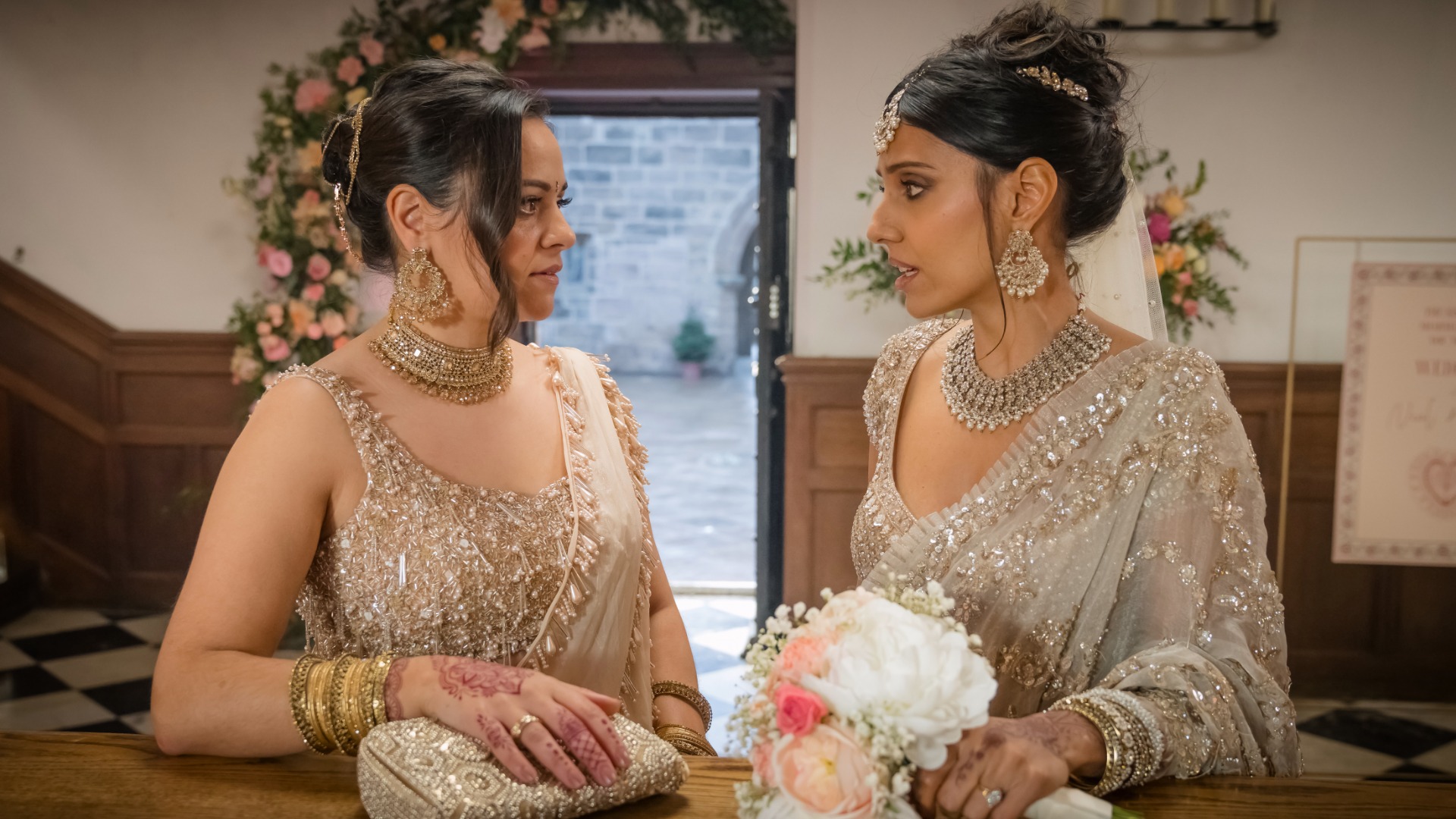 Maya (AYSHA KALA); Aria (RITU ARYA) in The Split Up