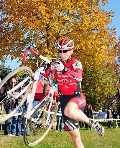 Andrew Watson (Norco Factory Team) running the barriers.