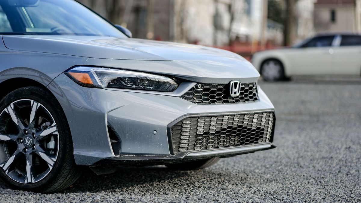 2025 Honda Civic Sport Touring Hybrid test drive review.