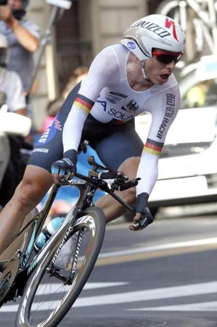 Tony Martin (Germany) on his way to defending his time trial world title