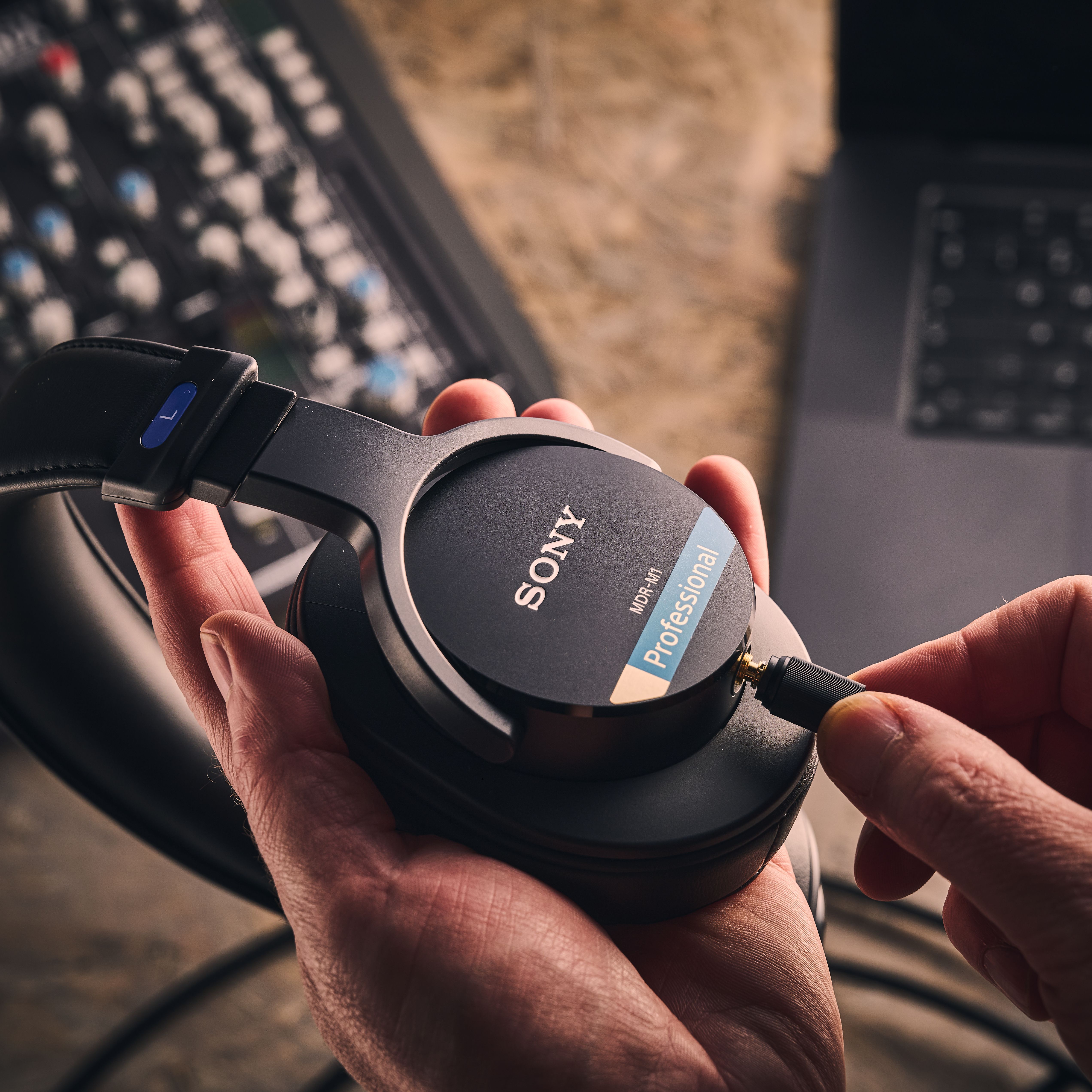 Sony MDR-M1 headphones
