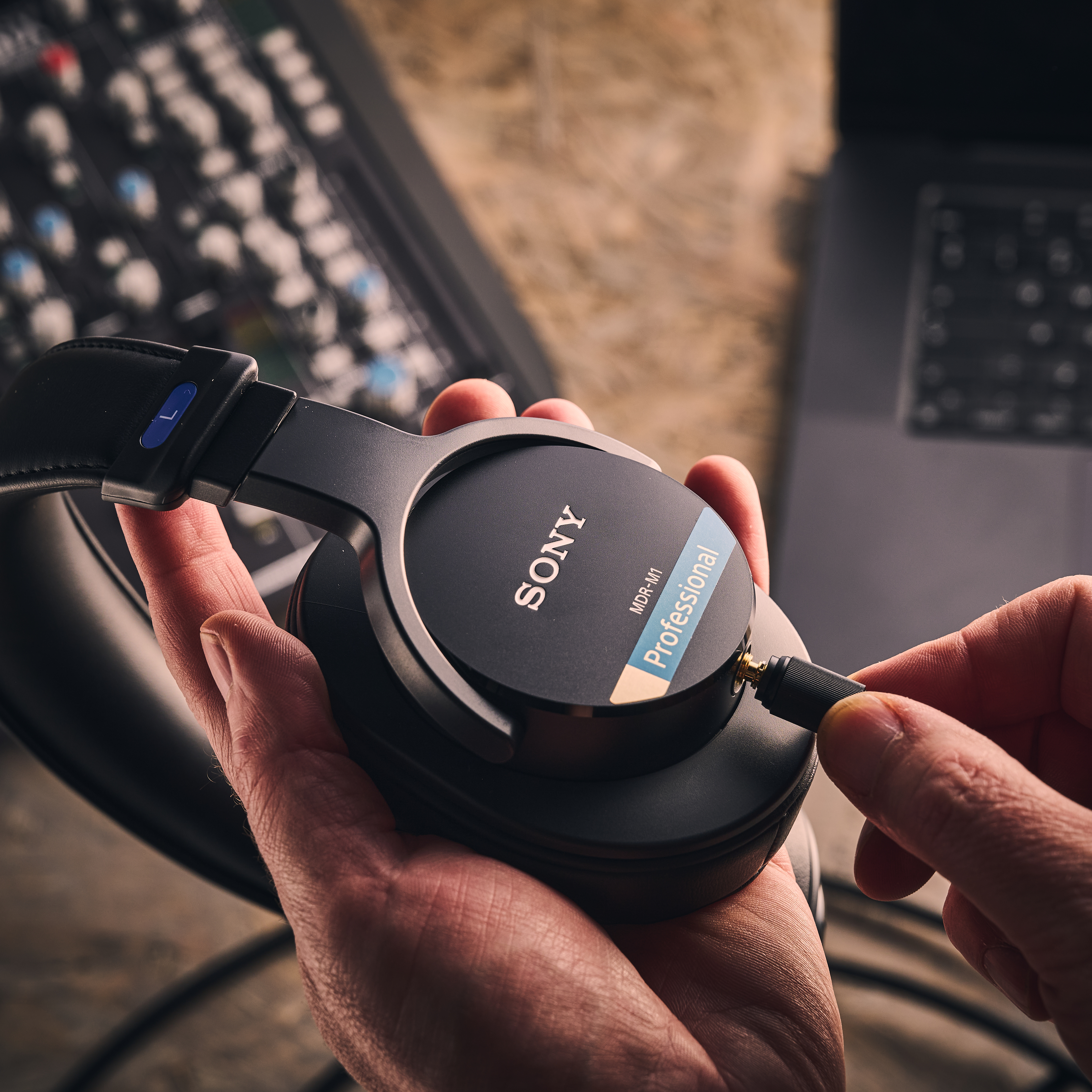 Sony MDR-M1 headphones