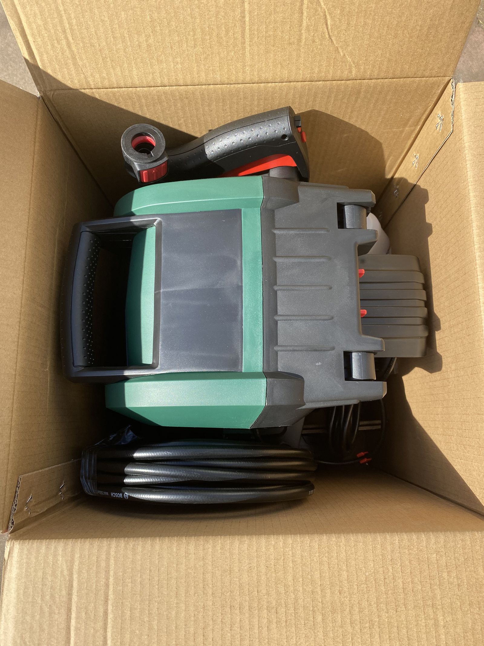 Bosch Universal Aquatak 135 pressure washer review simple to use and