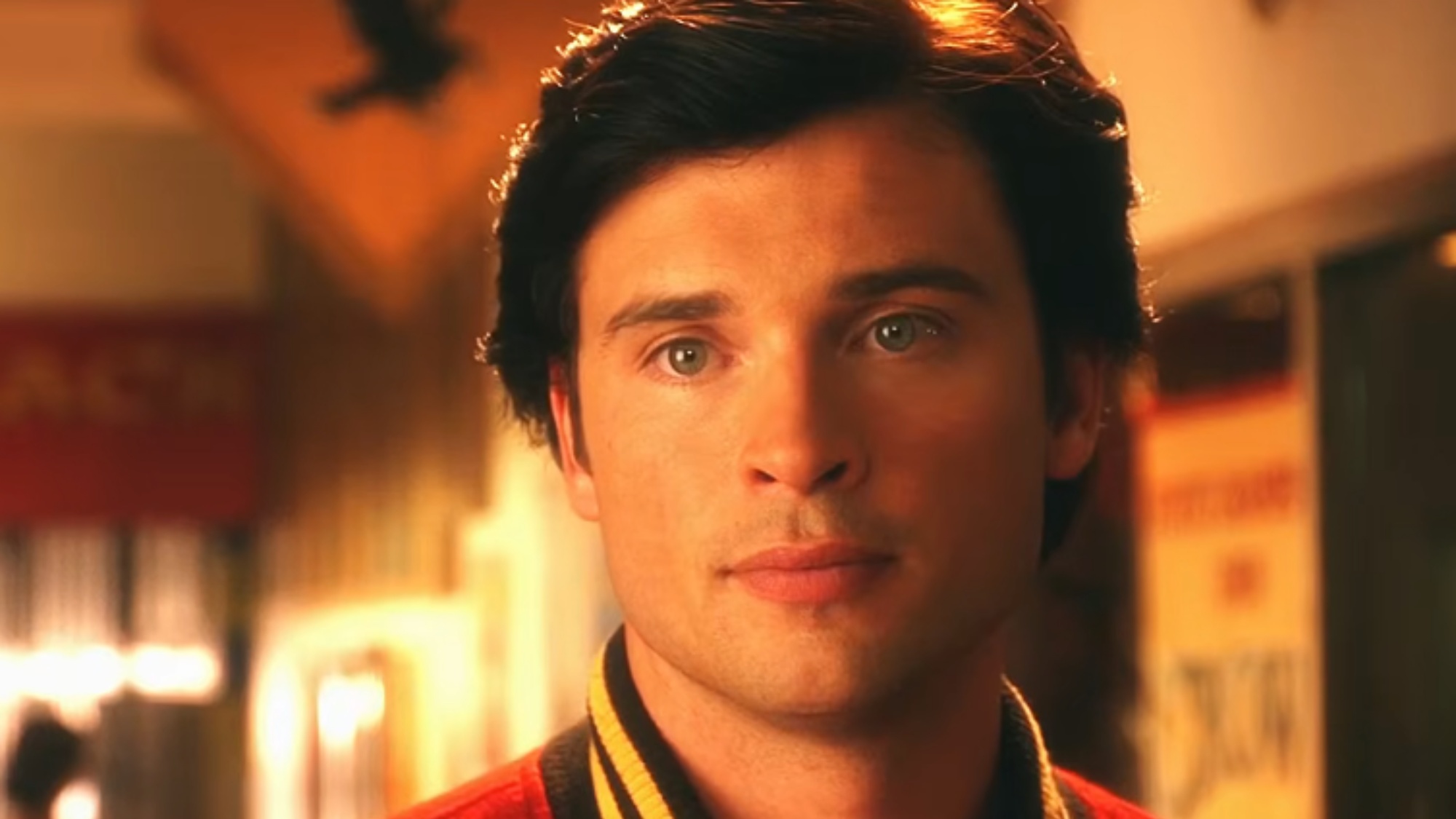 A screenshot of Tom Welling as Clark Kent in a close-up in Smallville.
