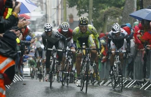 Riders battle the rain and the gradient of St Patrick's Hill on the final stage of the Tour of Ireland