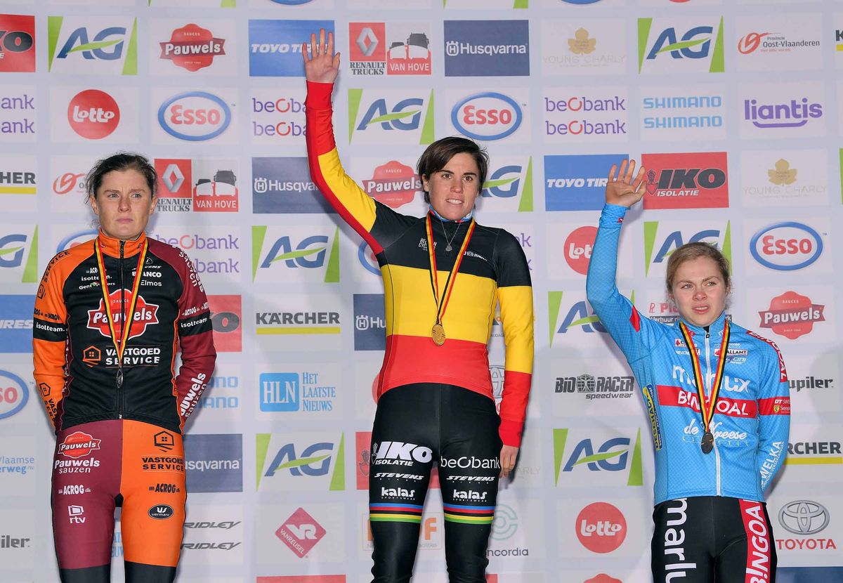 Sanne Cant claimed a 10th Belgian cyclo-cross title in Kruibeke.